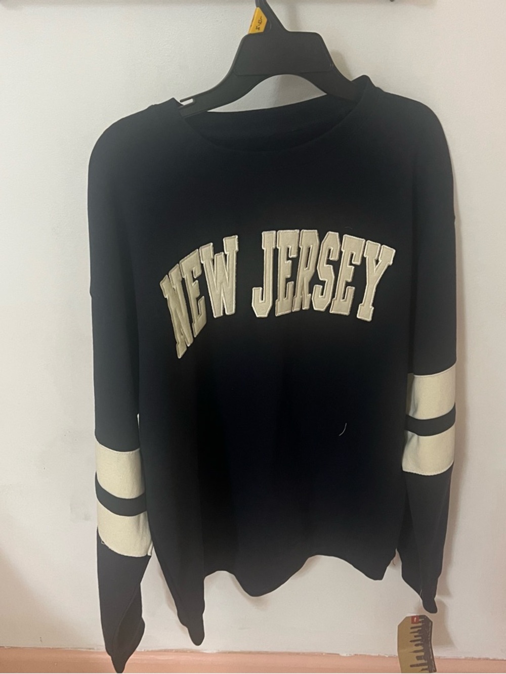 New York Popular "New Jersey" Appliqué Sweatshirt with White Stripes